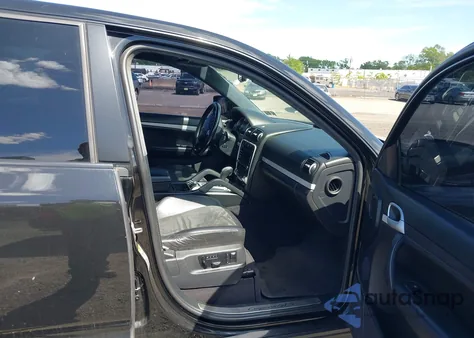 2009 Porsche Cayenne Gts z USA, uszkodzony, nr VIN WP1AD29P59LA62914